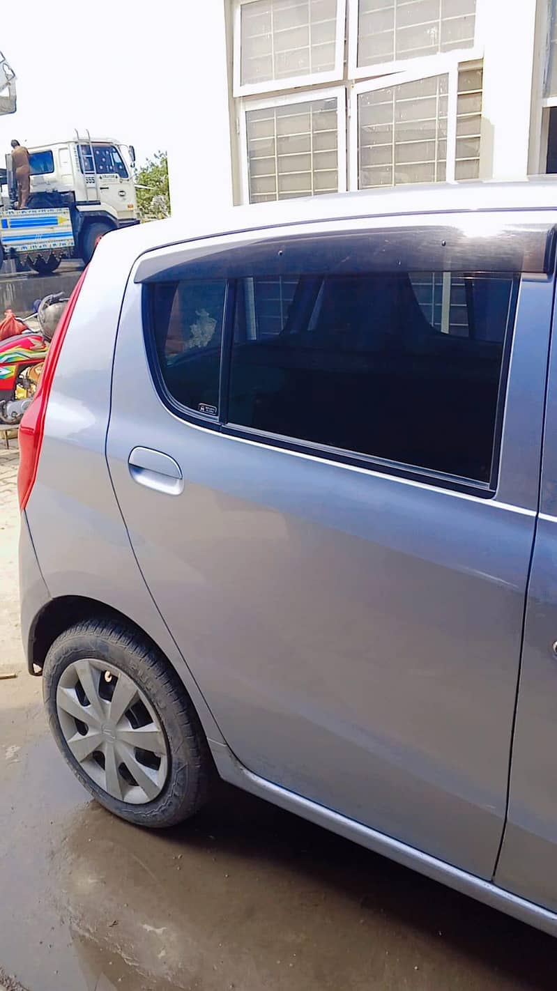 Daihatsu Mira 2011/15 4