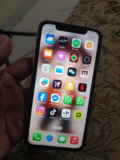 iphone xr 64gb