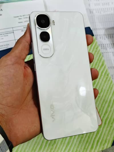 Vivo Y400 8/256 10/10 condition 10 months warranty Full box