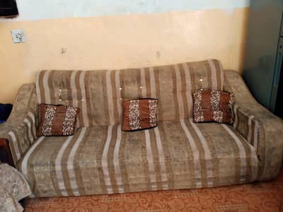 2 FIVE SEATER SOFA'S AND 2 SINGLE SEATER SOFA'S