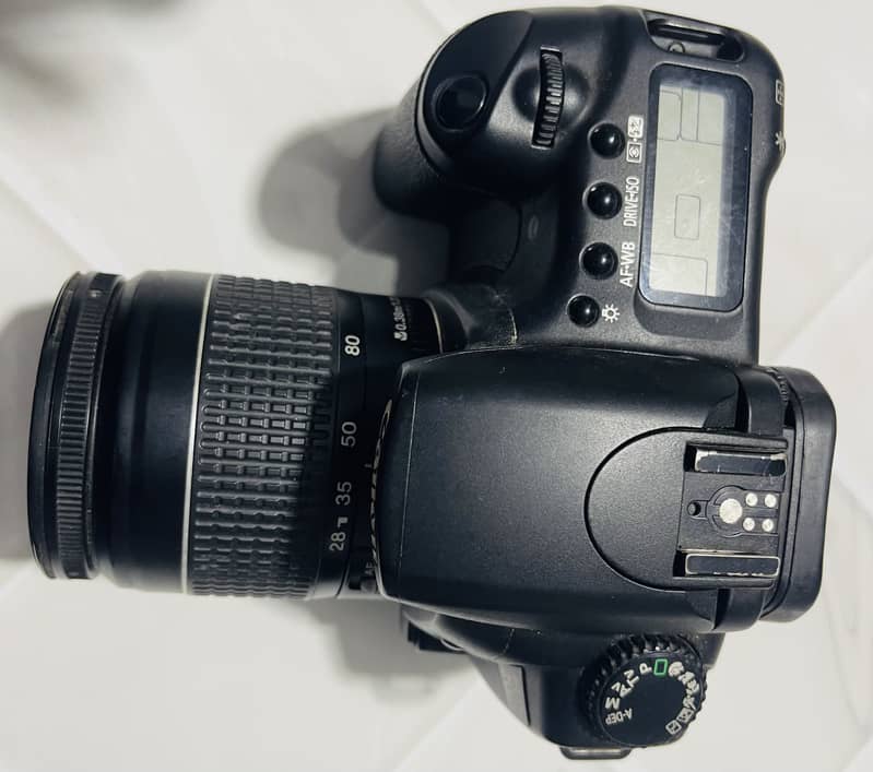 Canon camera Eos20D 1