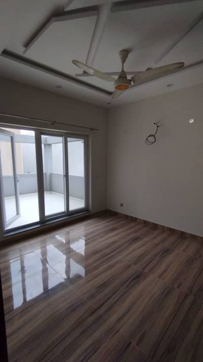 10 Marla Upper Portion In Dha Phase 8 Ex Air Avenue