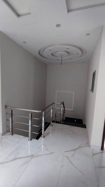 10 Marla New Upper Portion In Dha Phase 8 Ex Air Avenue