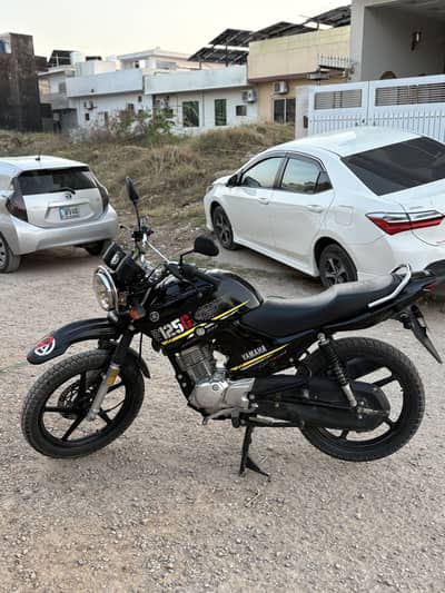 Ybr G | Black Color | First owner | Low mileage