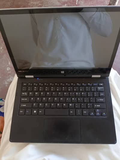 Touch Screen Laptop 2-in-1 Windows 10 – Good Condition