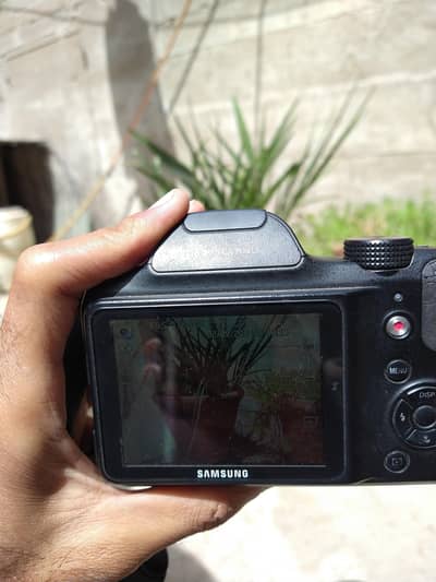 Samsung WB 1100F 16 4MP wifi Camera - 35X Zoom  HD Camera with flesh