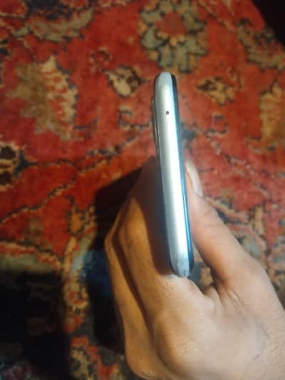 a96 8+4 gb ram 128 gb box shyad mil jay umeed ha ghr prha ha