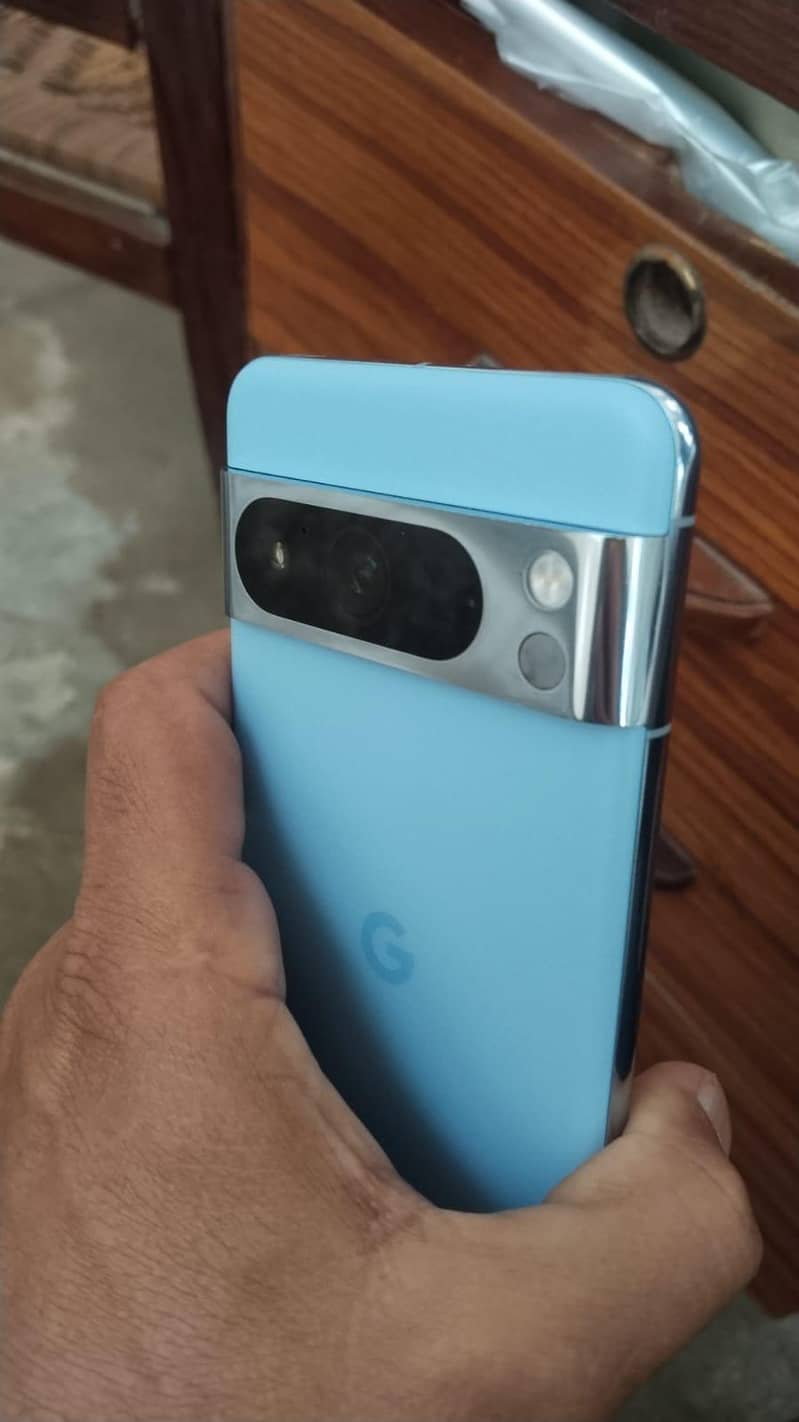 google pixel 8 pro 1