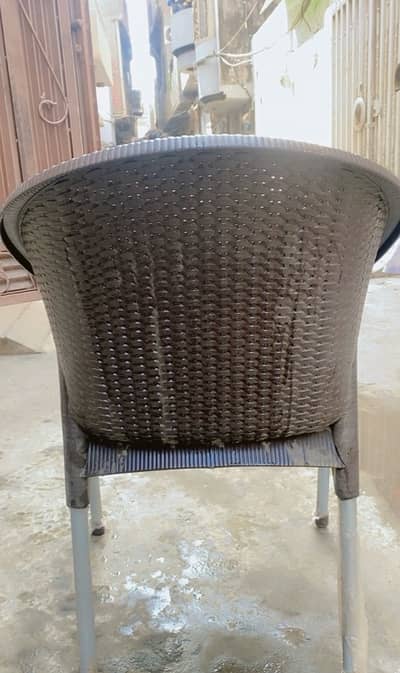 Almost New Branded Chairs Urgently Selling Fix Price