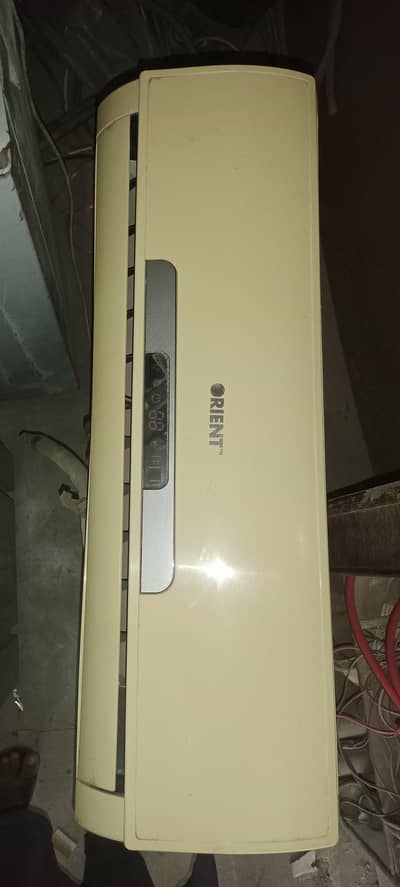 Orient 1 ton AC