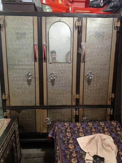 Safe almari for sale