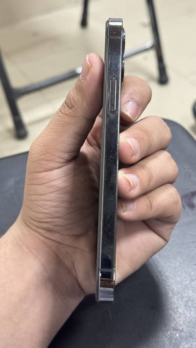 Iphone 12 pro factory unlock