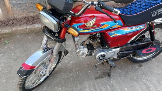 Honda Cd70 Bike 2010 Urgent sale