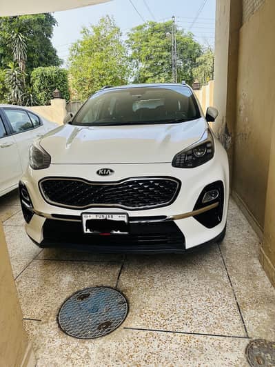 Kia Sportage FWD (immaculate condition)