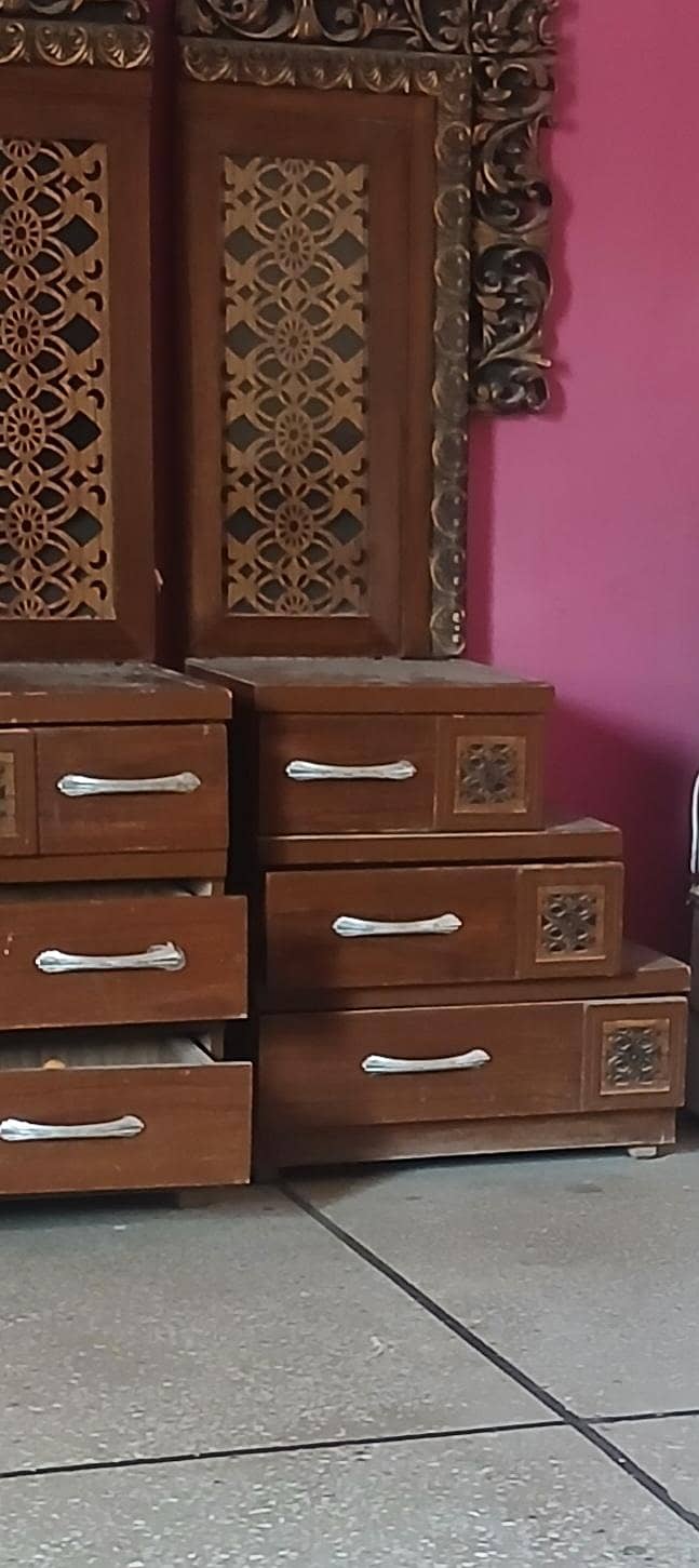 side corner tables 0