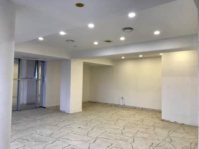 Ready to Move Space available For Rent Total : 1000-SQF 2nd Floor Lift Available Location: F-7,Markaz Suitable for Office, Clinic,Parlor, Esthestic Setup etc
