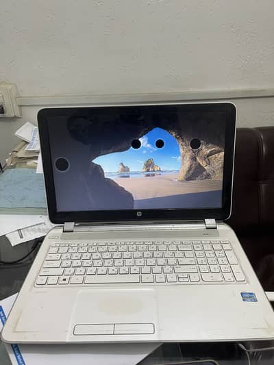 Hp pavilion core i 3