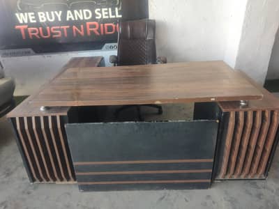 mooving chairs Table