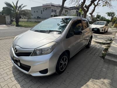Toyota Vitz F 1.0