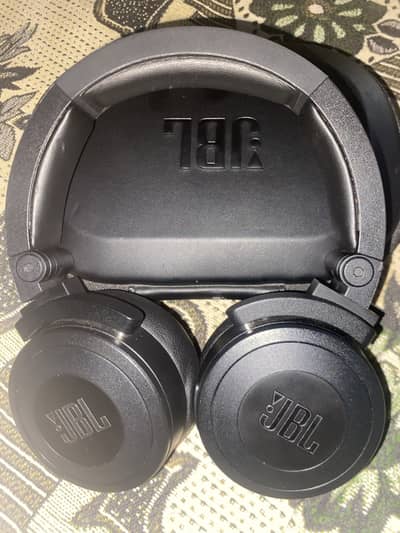 JBL HEADPHONES MALAYSHIA IMPORT best headphone branded like new