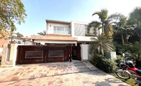 One Kanal Slightly Used Ultra Modern Designer Owner Build Bungalow For Sale At Prime Location Of DHA Lahore Near To Park Masjid & Commercial Market.