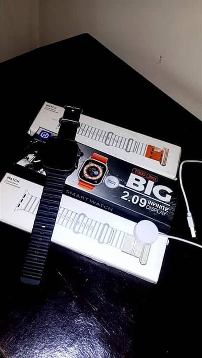 T900 Ultra smart watch with two Bands / 2.09 infinite display