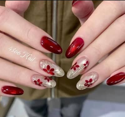 Large number of press on nails