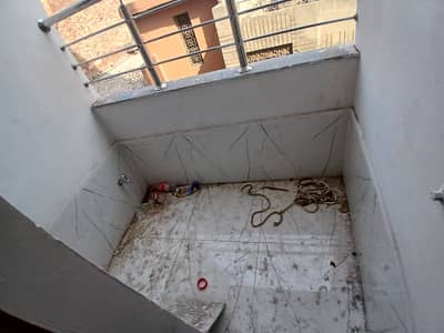 3rd floor flat For Rent Near Shakir Road sammnbad