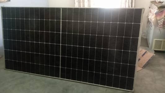 550W Mono Solar Panel – Brand New – 2 Plates Available