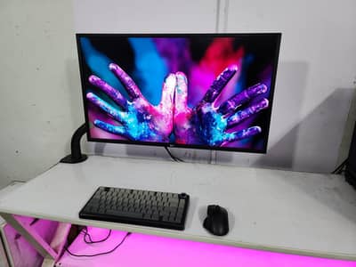 LG 32inch 4K HDR DCI-P3 95% 10bit color Monitor