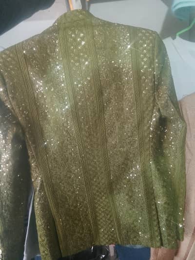 medium size coat for sell call 03030724420