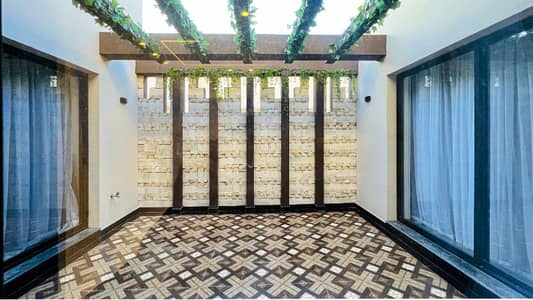 1 KANAL BRAND NEW HOUSE FOR SALE IN NFC 1 IN A VERY HOT LOCATION IN LAHORE