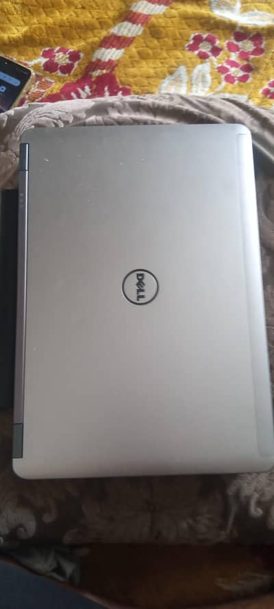 i7 laptop 2gb graohics card.