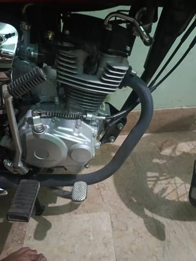 bike ma lAd light b lagi v hai km koi b nh hai 03172356713 is num par