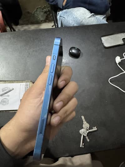 Iphone 13 non pta battery change 98 health screen par line ha