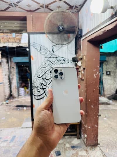 iphone 12 Pro Max 128GB Sheesha Condition Genuine Waterpack