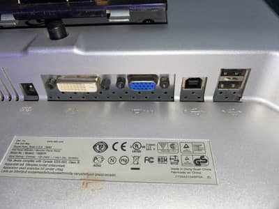 Selling monitor +cpu