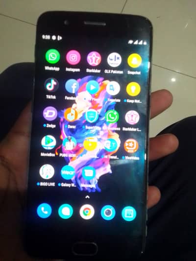 ONE Plus. 5  8GB. ROM 128GB MEMORY