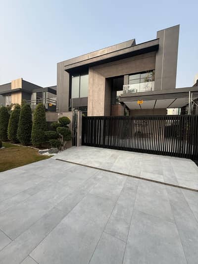 1 KANAL BRAND NEW HOUSE FOR SALE IN ARCHITECTS SOCIETY IN A VERY HOT LOCATION IN LAHORE