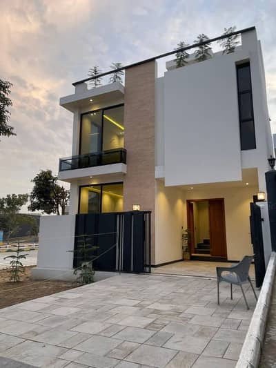 Top Notch 5 Marla Main Boulevard Corner House, B17 Islamabad