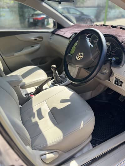 Toyota Corolla Gli 2010 model