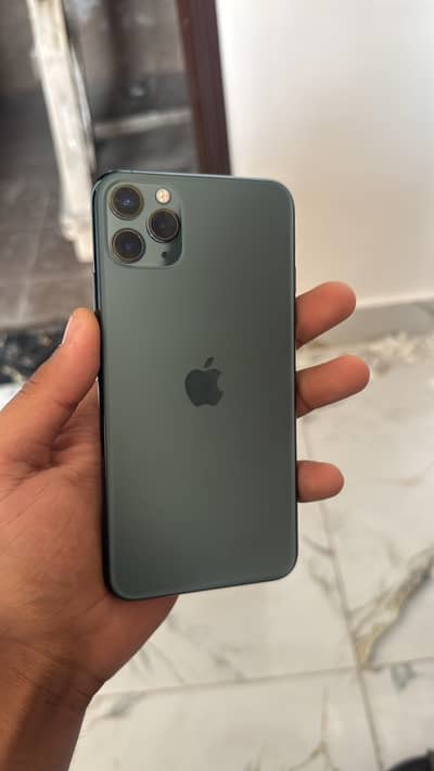 iPhone 11 pro max 256gb all sims working