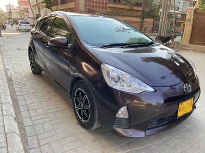 Toyota aqua hybird, 204/17 first owner b/t alto cultus picanto Corolla