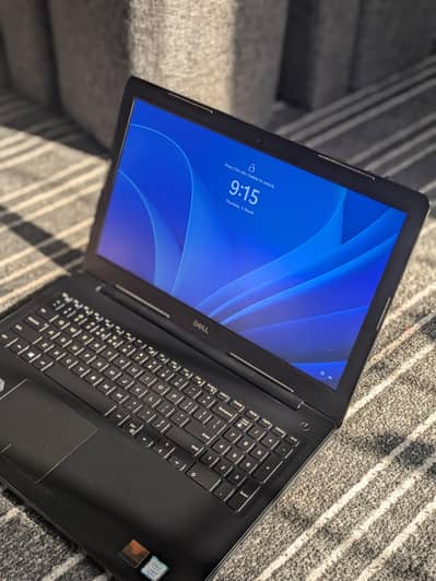 Dell Inspiron i7 8th gen 4gb graphic card