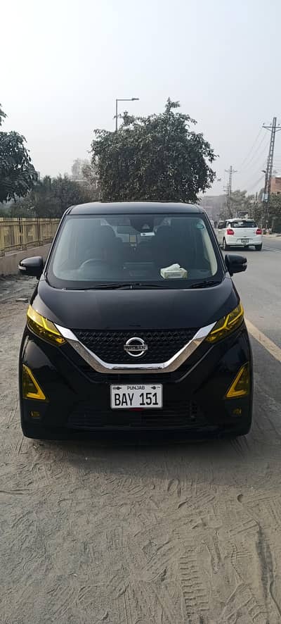 Nissan dayz highwaystar s hybdrid x propilot top variant