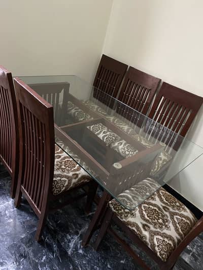 Dinning table with 6 chairs