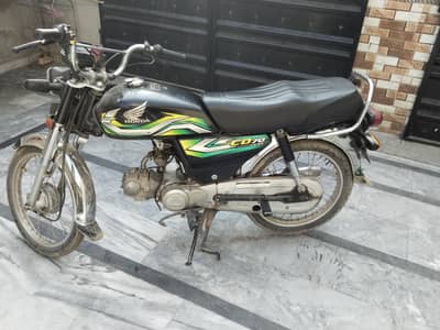 Honda CD 70 for urgent sale