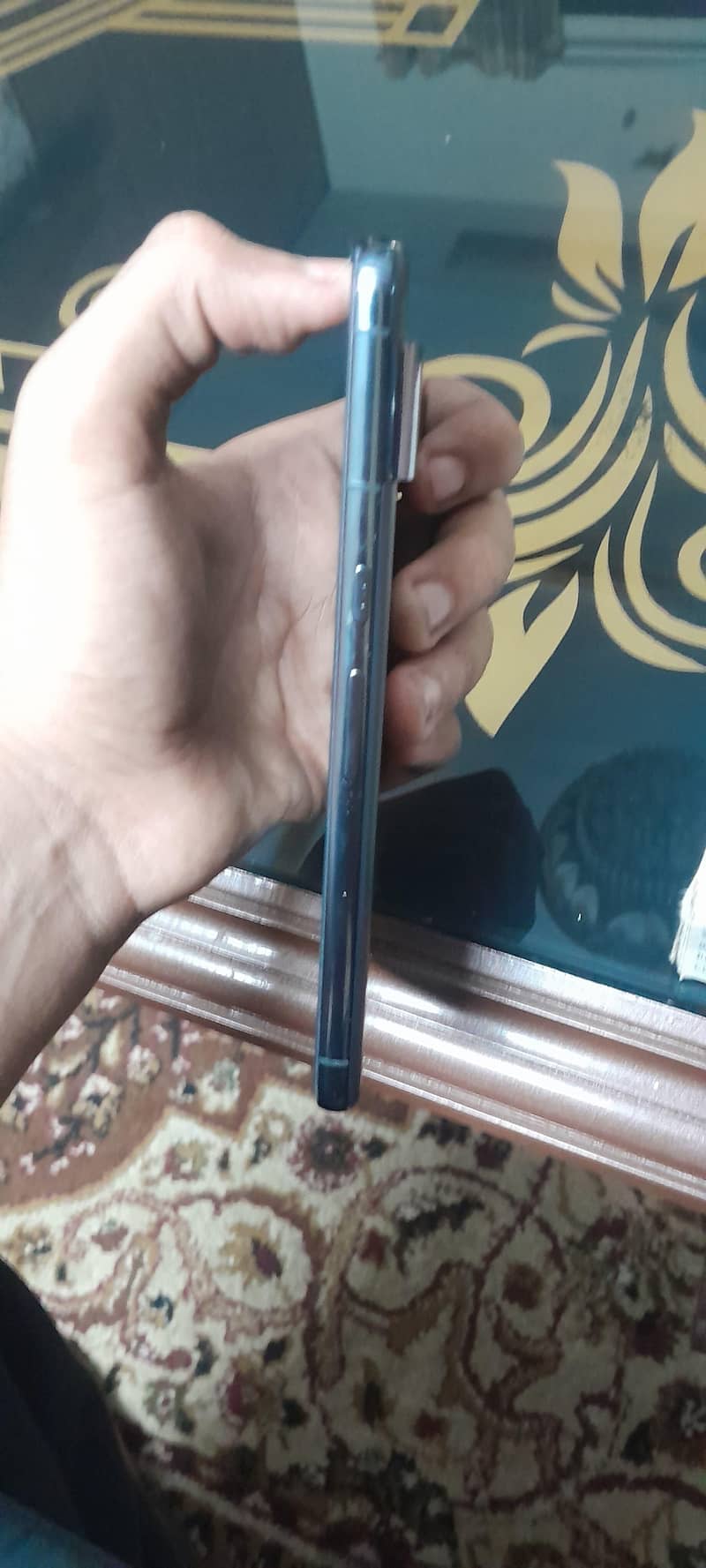 Google pixel 8 pro 2