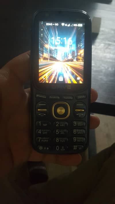 few months used 2raam 16 gb roam