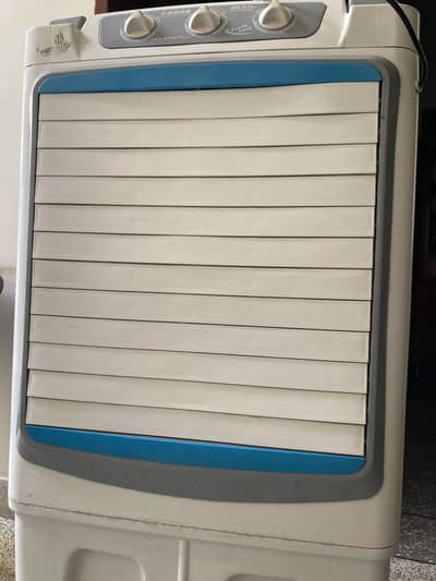 Title:  i-Zone 9000BL Room Cooler – 3 Cooling Modes |1 Year Used